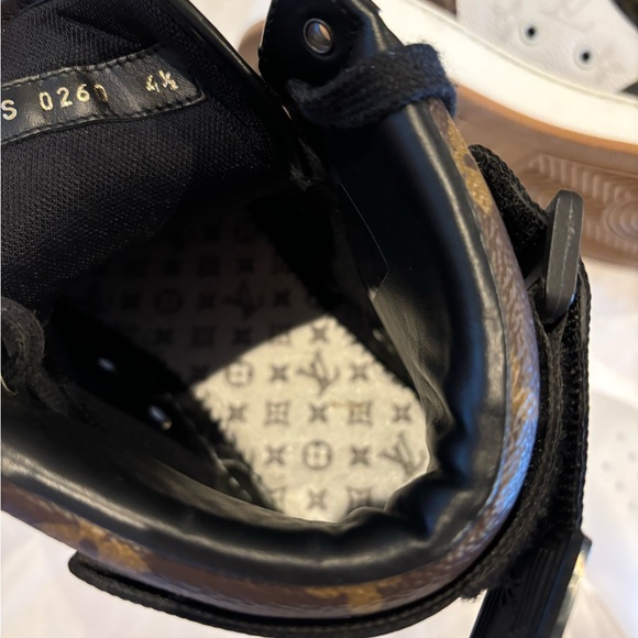 Louis Vuitton Rivoli high top sneakers 4.5=8 in womens - Picture 8 of 13